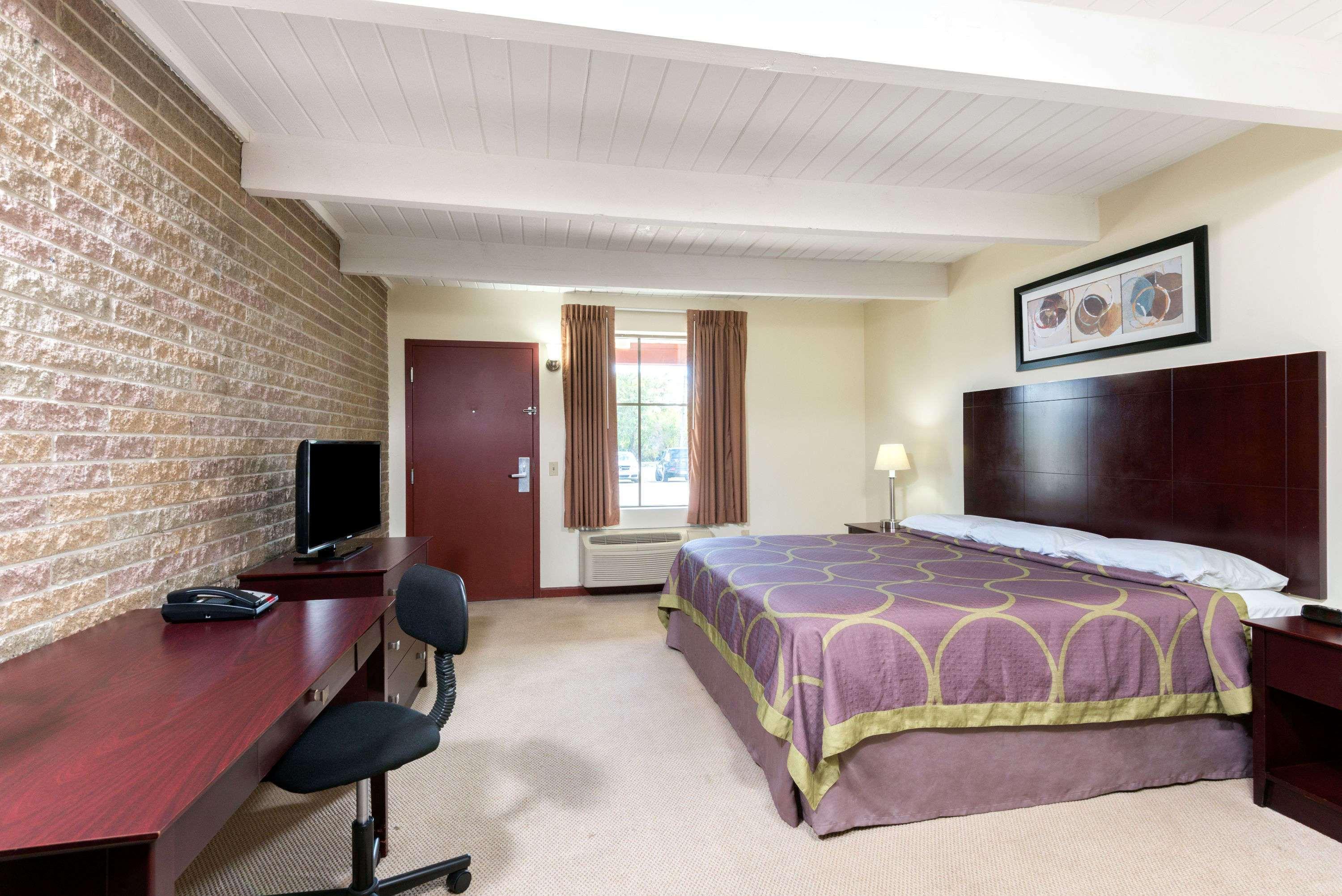 ซูเปอร์ 8 บาย วินด์แฮม บีเวอร์ ฟอลล์ Hotel Beaver Falls ภายนอก รูปภาพ